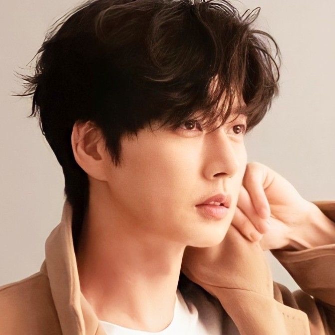Latest photo of Park Haejin