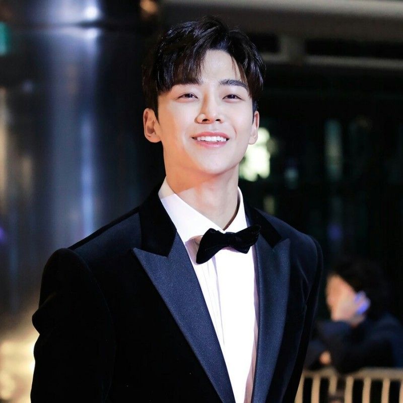 路云的最新照片