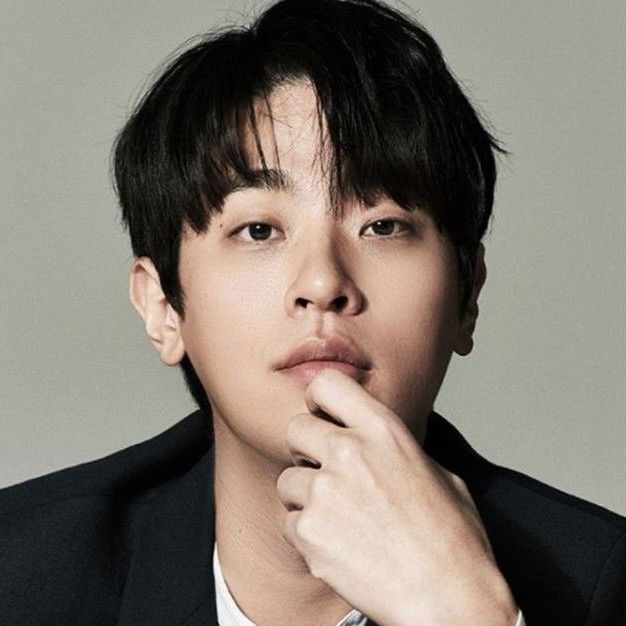 Behind-the-scenes cut of Park Jeongmin