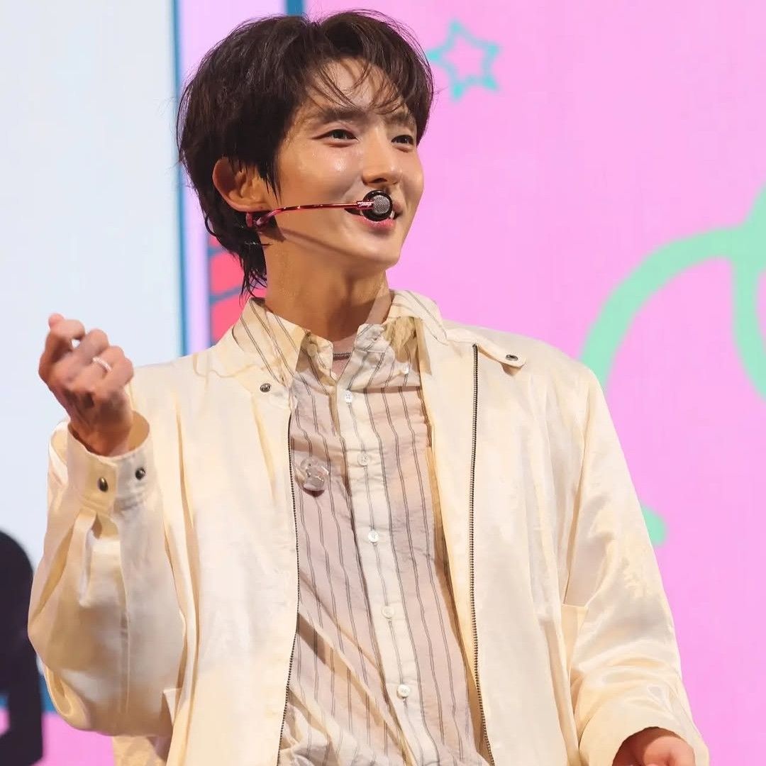 Latest photo of Lee Joongi