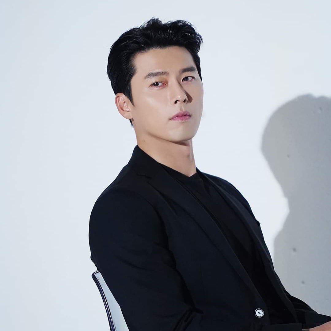 Cuplikan di balik layar dari Hyun Bin