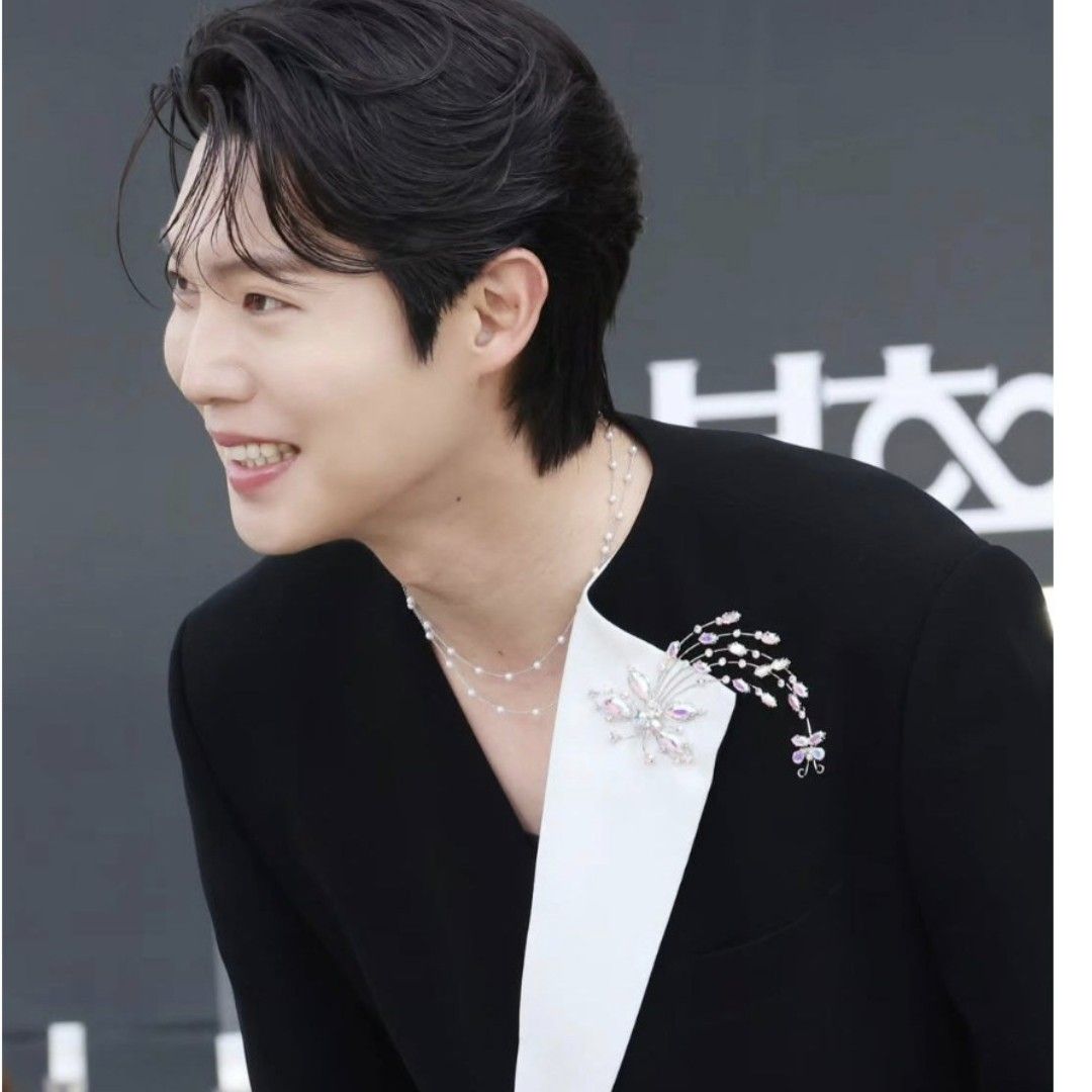 Latest photo of Son Taejin