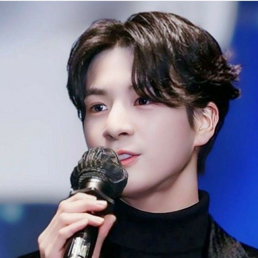 Behind-the-scenes cut of Jeong Dongwon