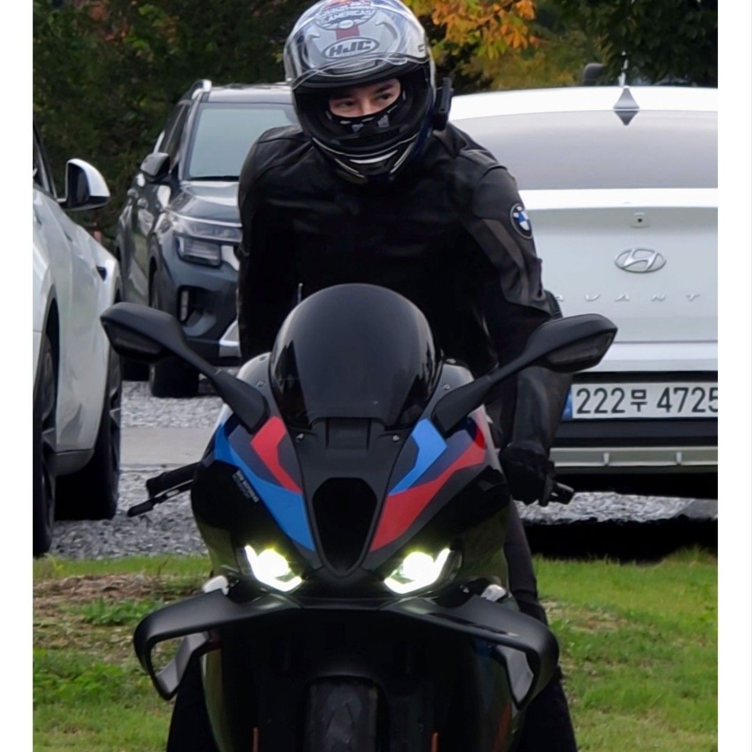 A moment captured by a fan of Kim Namgil