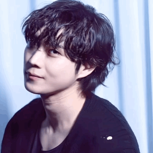 Behind-the-scenes cut of Kim Youngdae