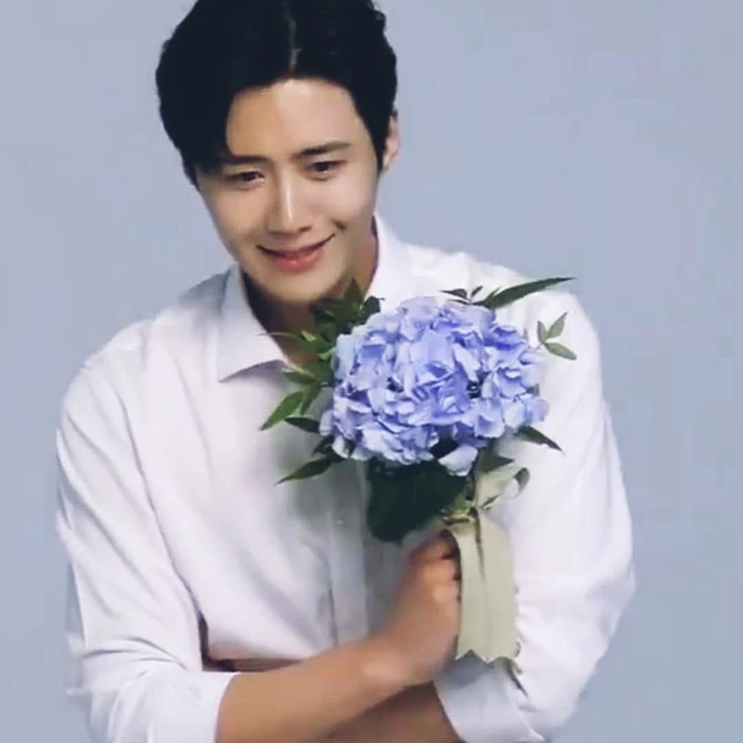 Cuplikan di balik layar dari Kim Seonho