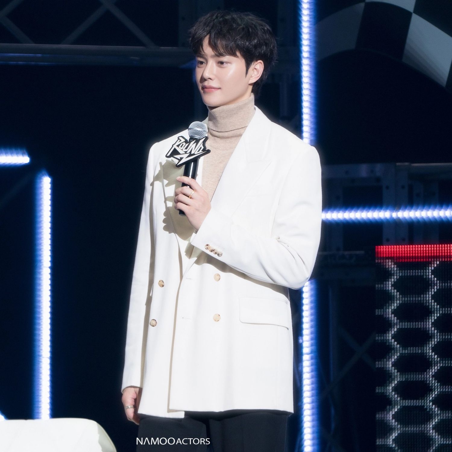 송강 최근 활동샷