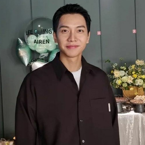 Latest photo of Lee Seunggi