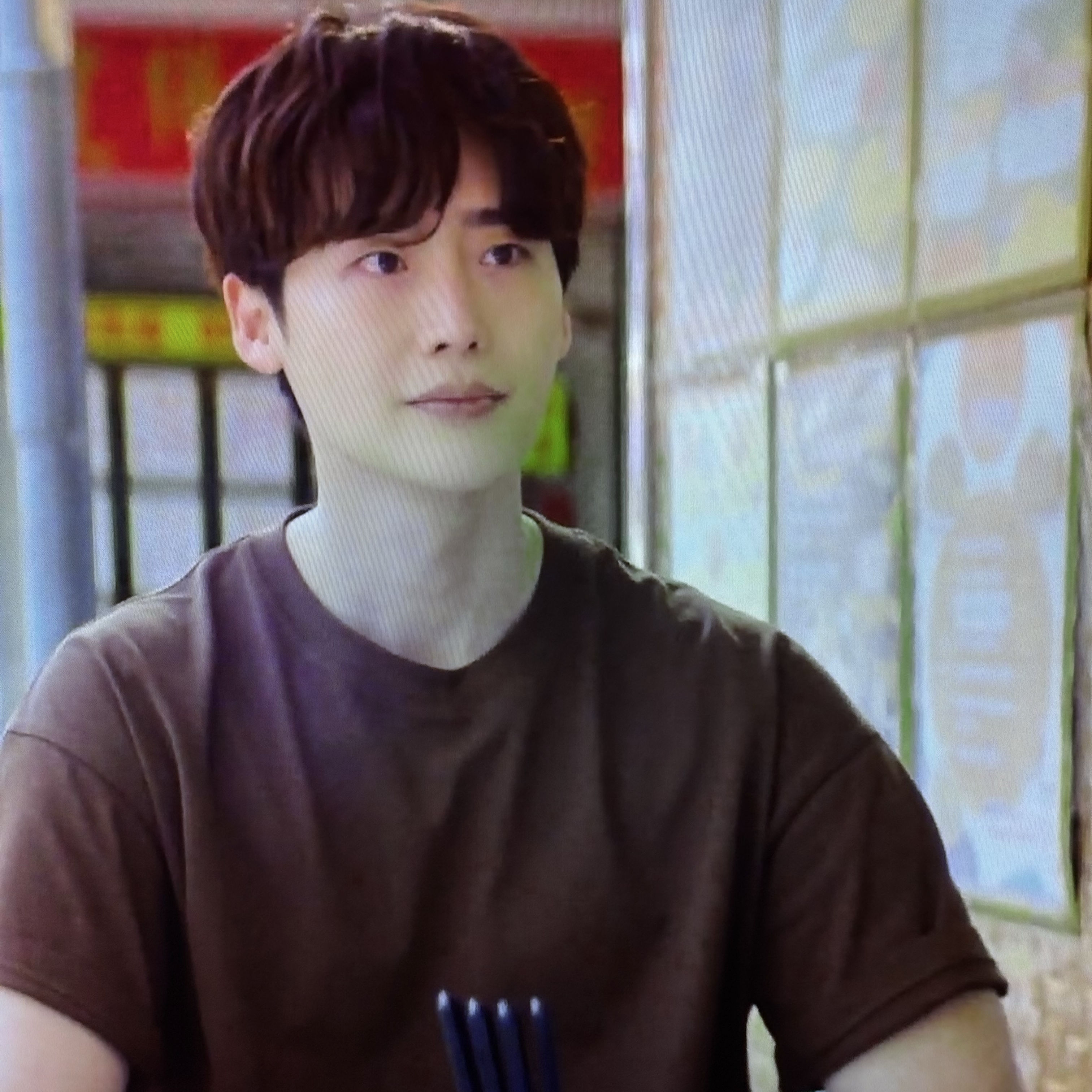 A moment captured by a fan of Lee Jongsuk