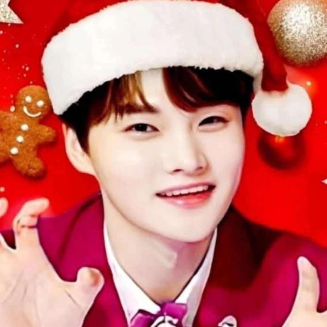 Foto kegiatan terbaru dari Park Seojin