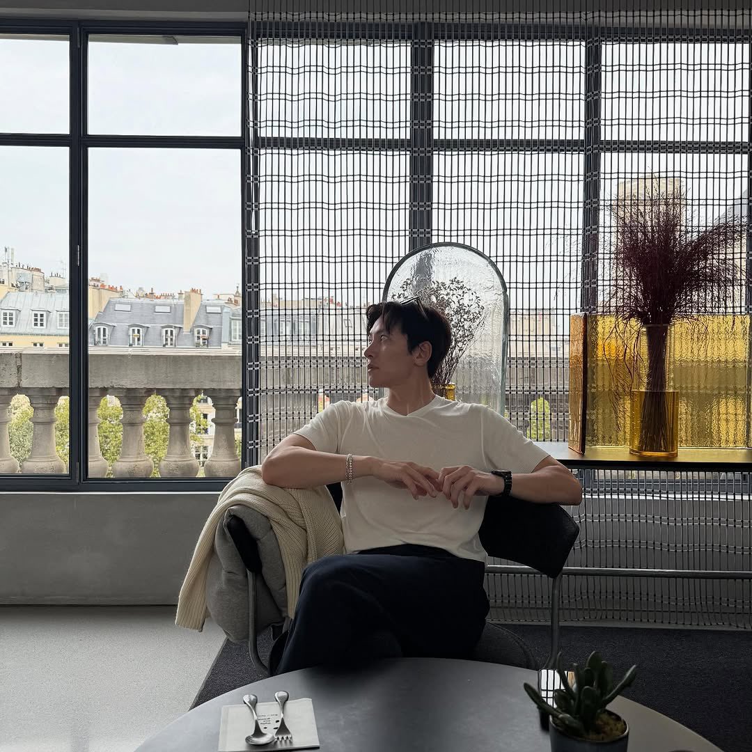 Behind-the-scenes cut of Ji Changwook