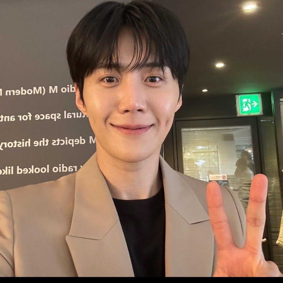 Foto kegiatan terbaru dari Kim Seonho