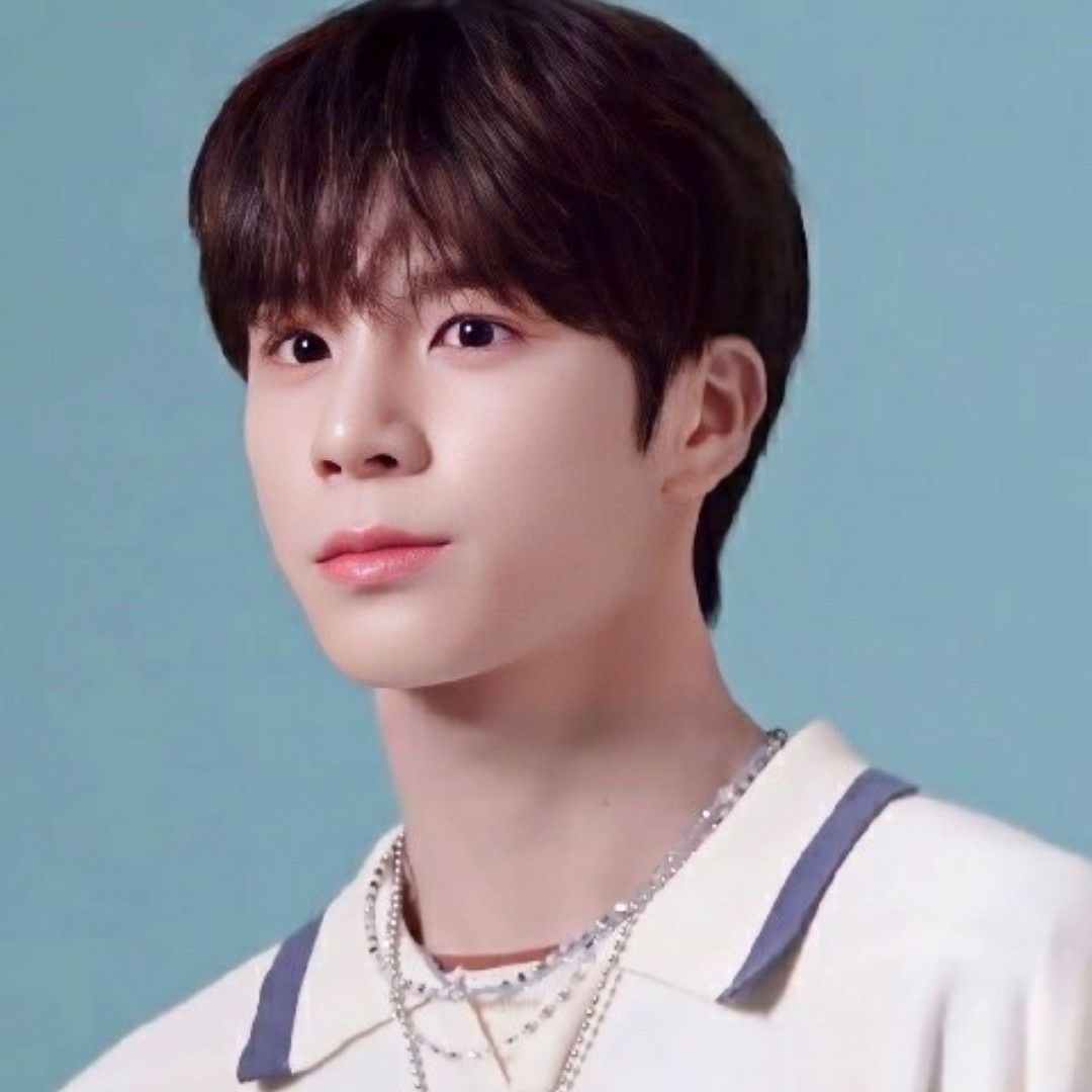 Recent activity shot of Jeong Dongwon