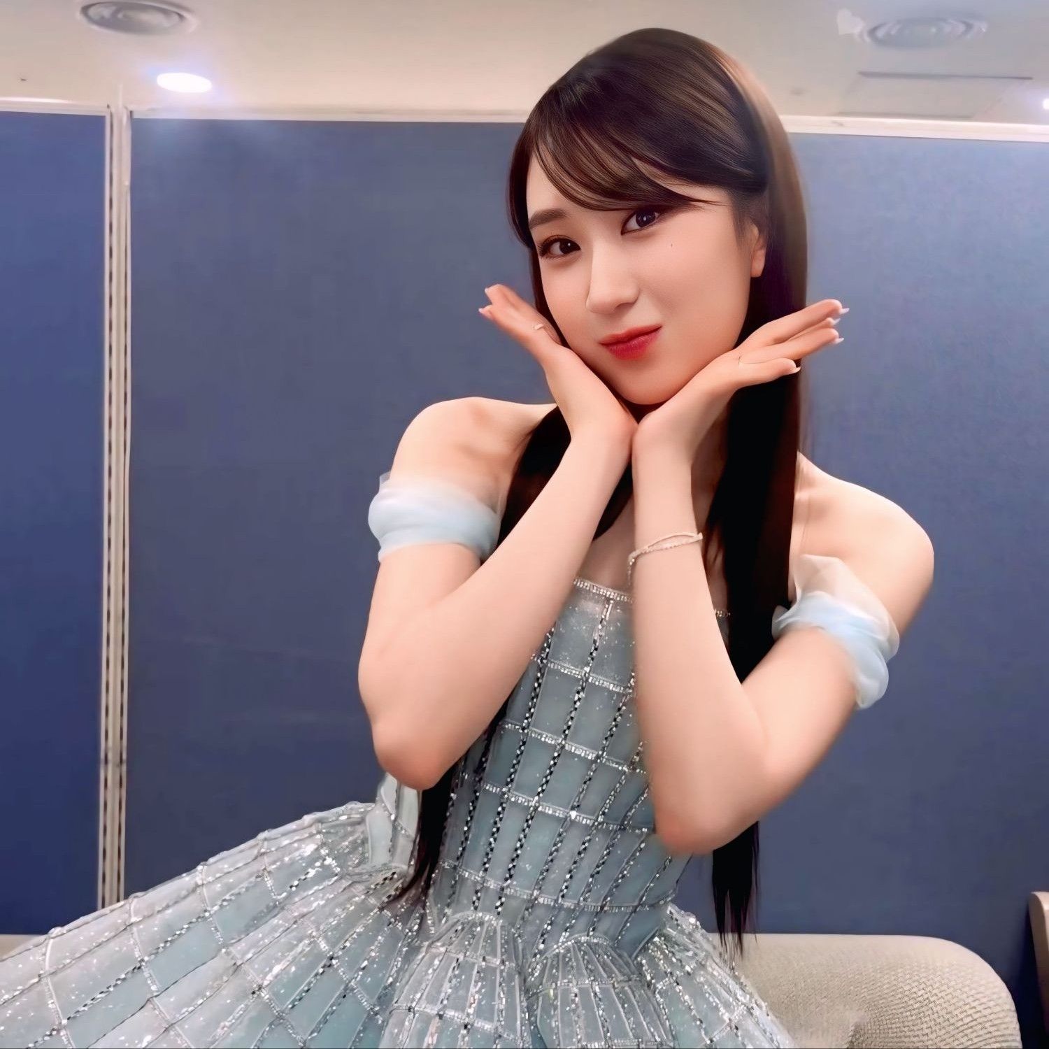 Momen yang diabadikan oleh penggemar Jeon Yujin