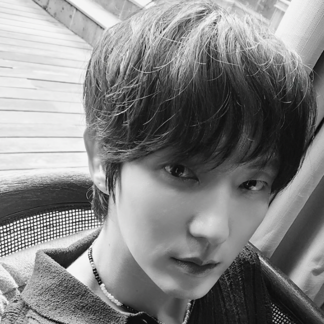 Behind-the-scenes cut of Lee Joongi