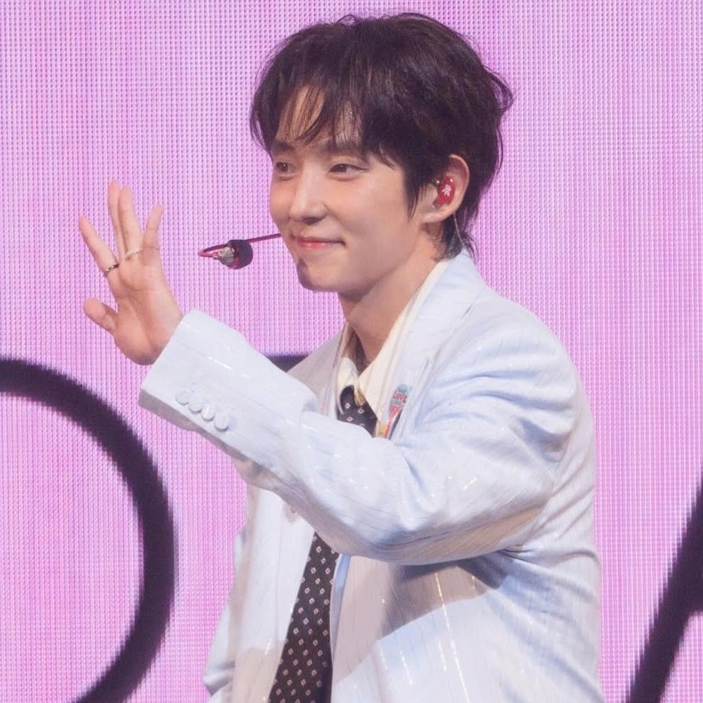Behind-the-scenes cut of Lee Joongi