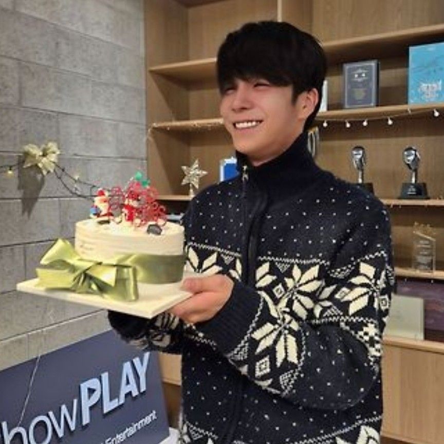 Momen yang diabadikan oleh penggemar Jeong Dongwon