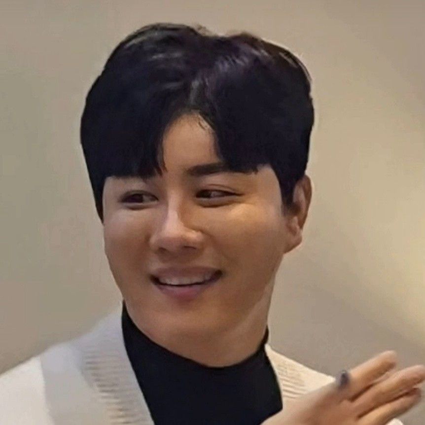 Behind-the-scenes cut of Jin Haesung