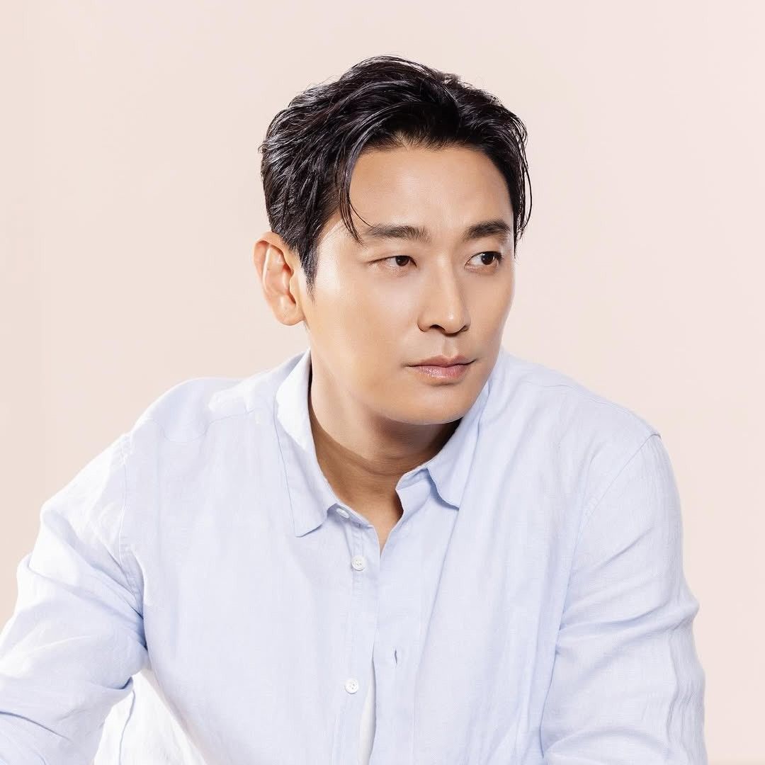 Behind-the-scenes cut of Joo Jihoon