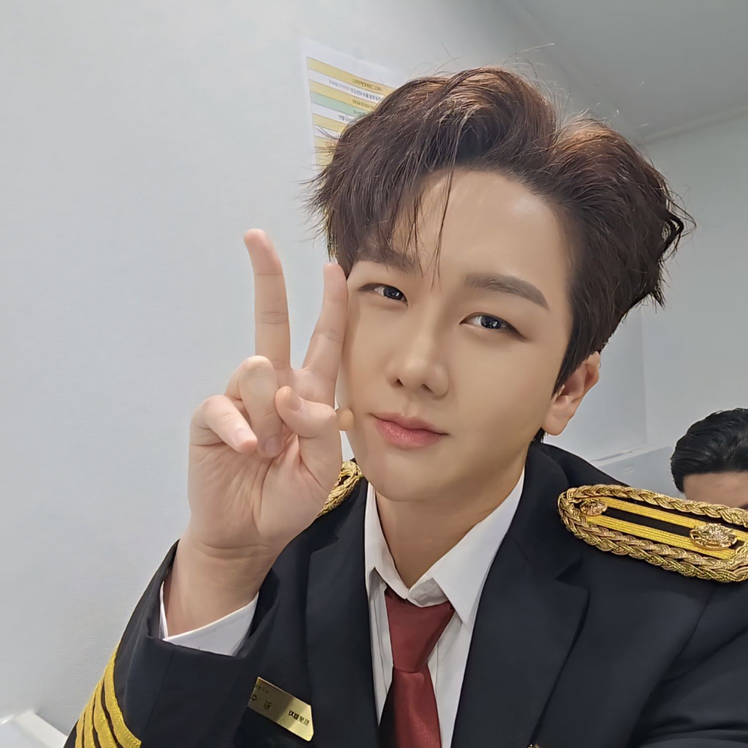 Behind-the-scenes cut of Kim Soochan