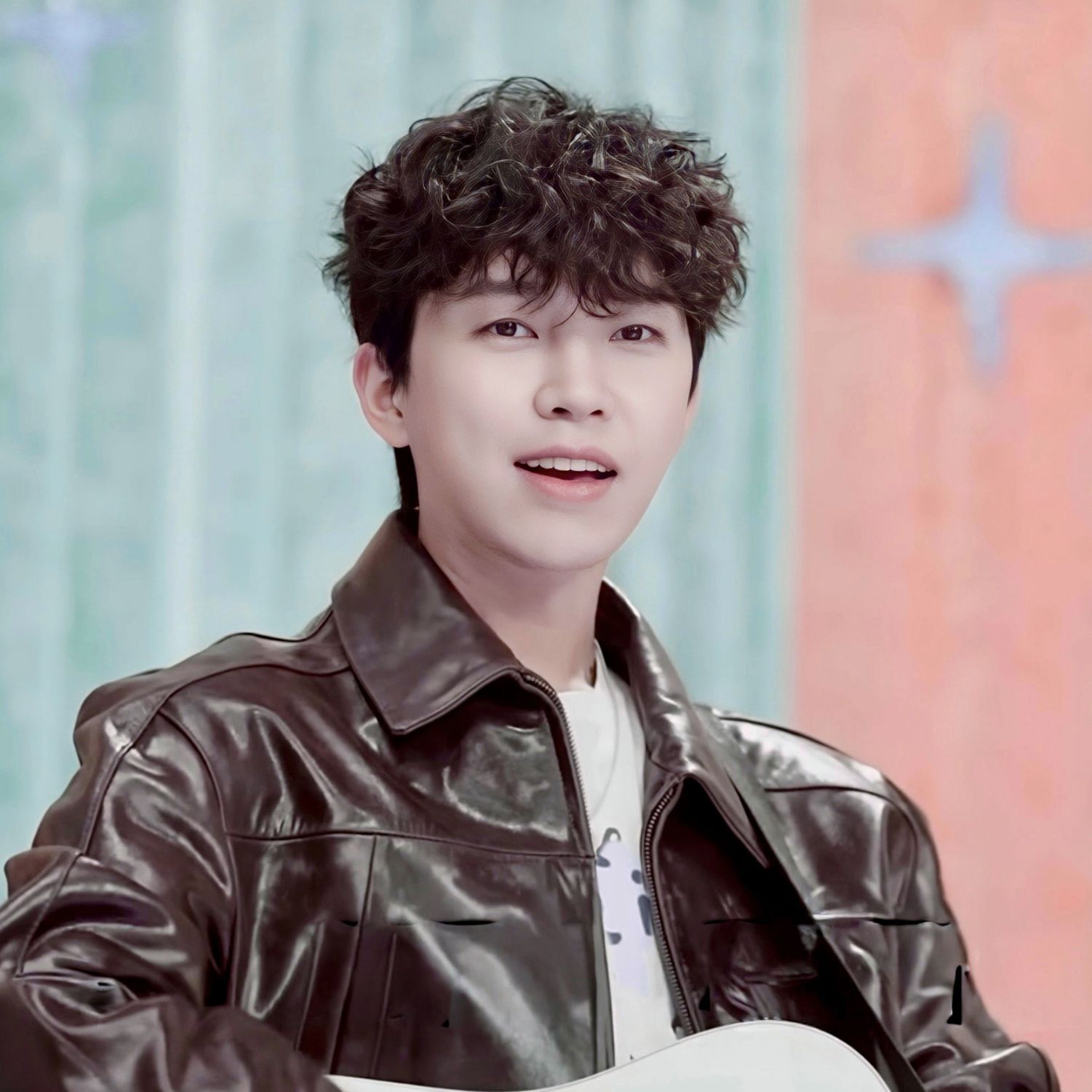 Behind-the-scenes cut of Lim Youngwoong