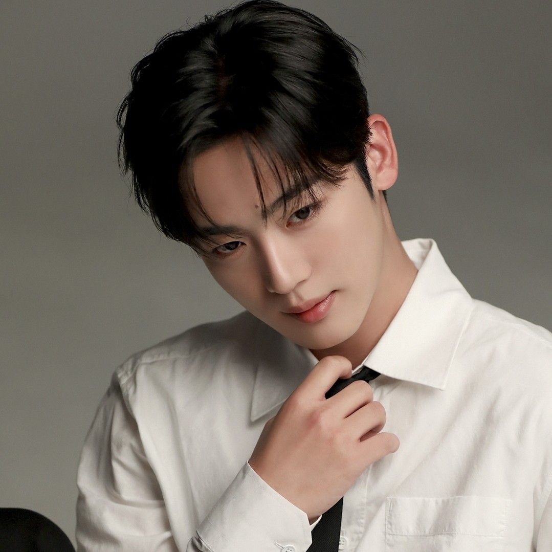 Latest photo of Kim Yohan