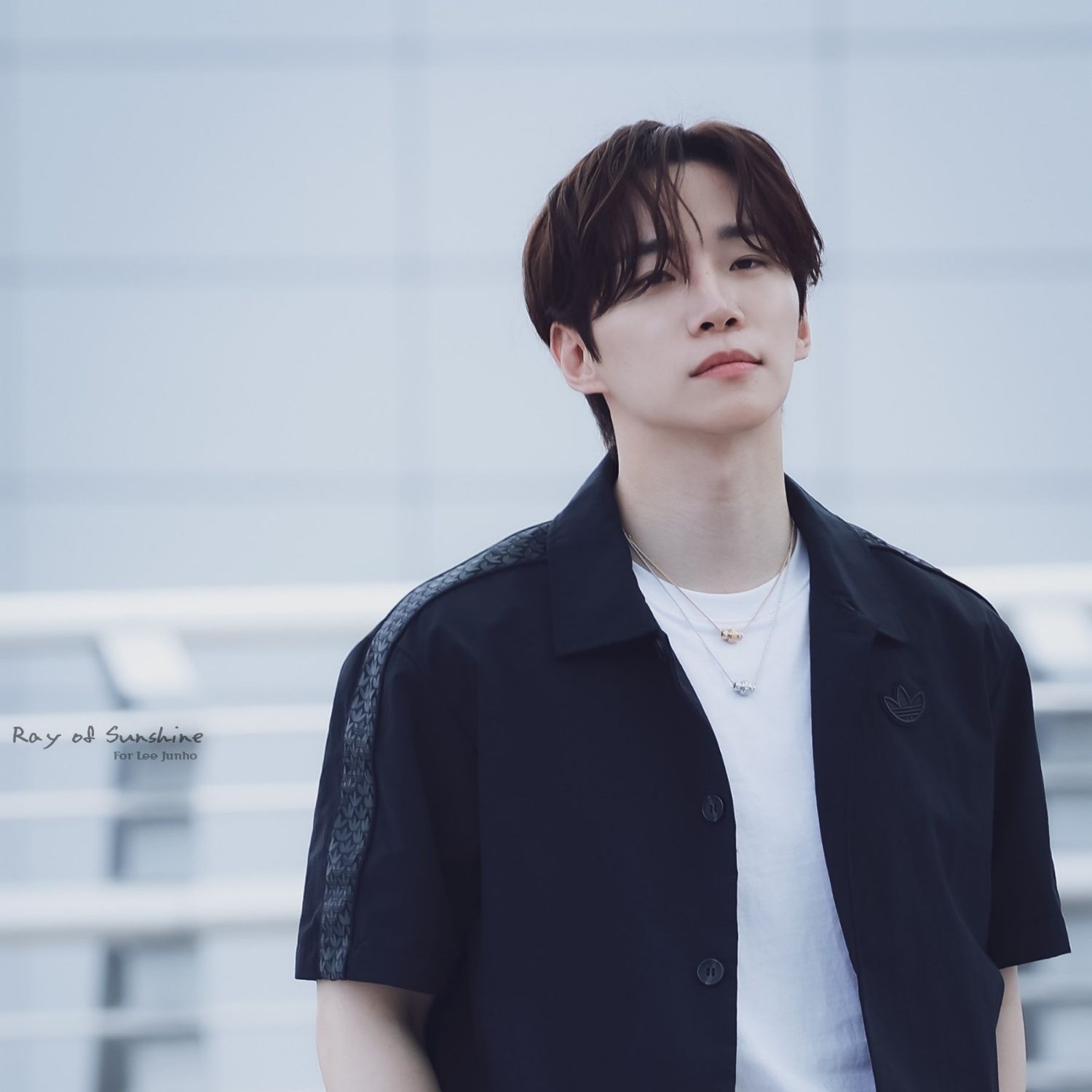 Behind-the-scenes cut of Lee Junho