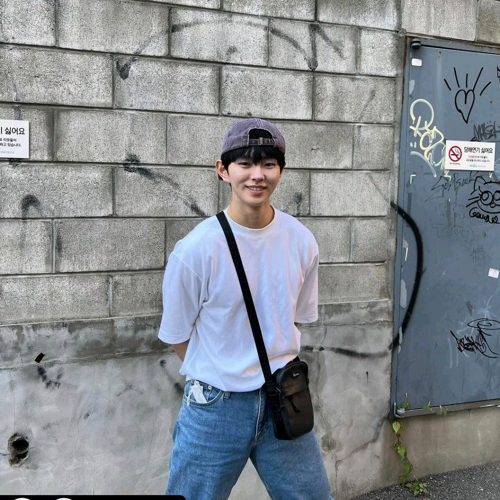 Latest photo of Lee Byeongchan