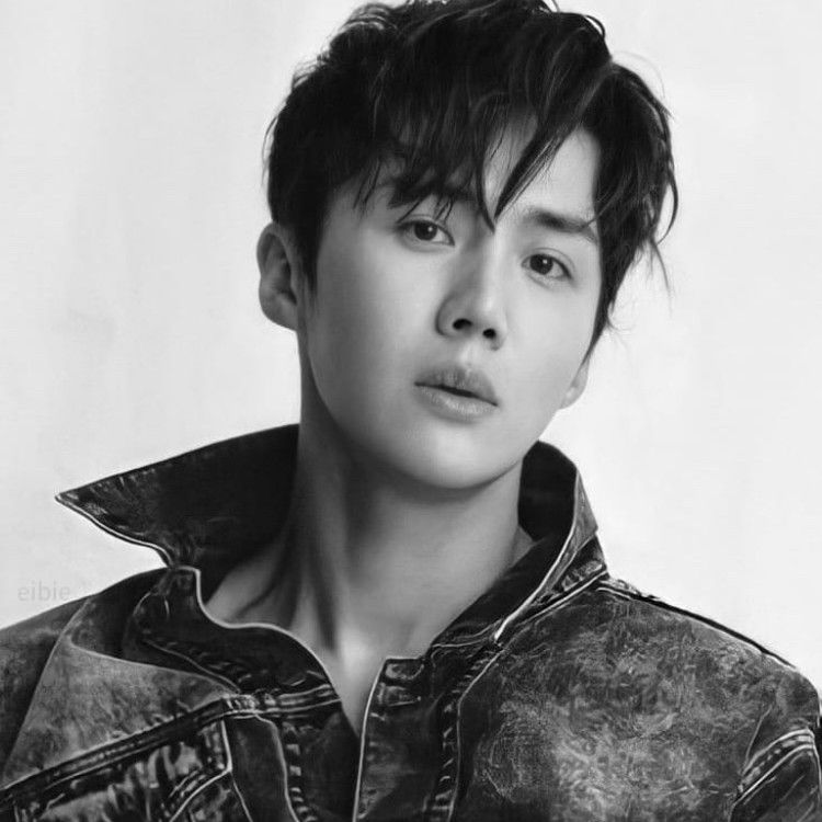 キム・ソンホの最近の活動ショット