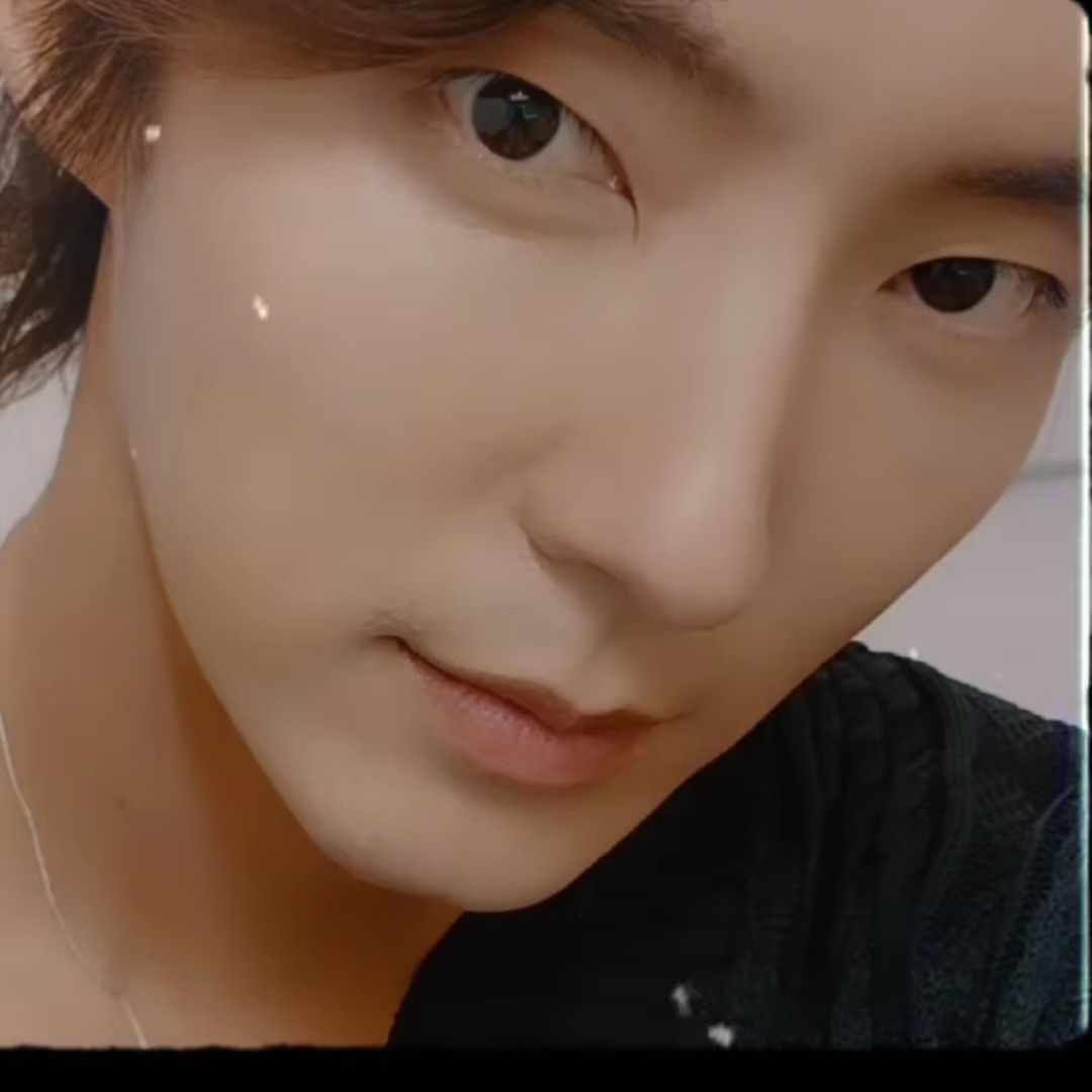 Latest photo of Lee Joongi
