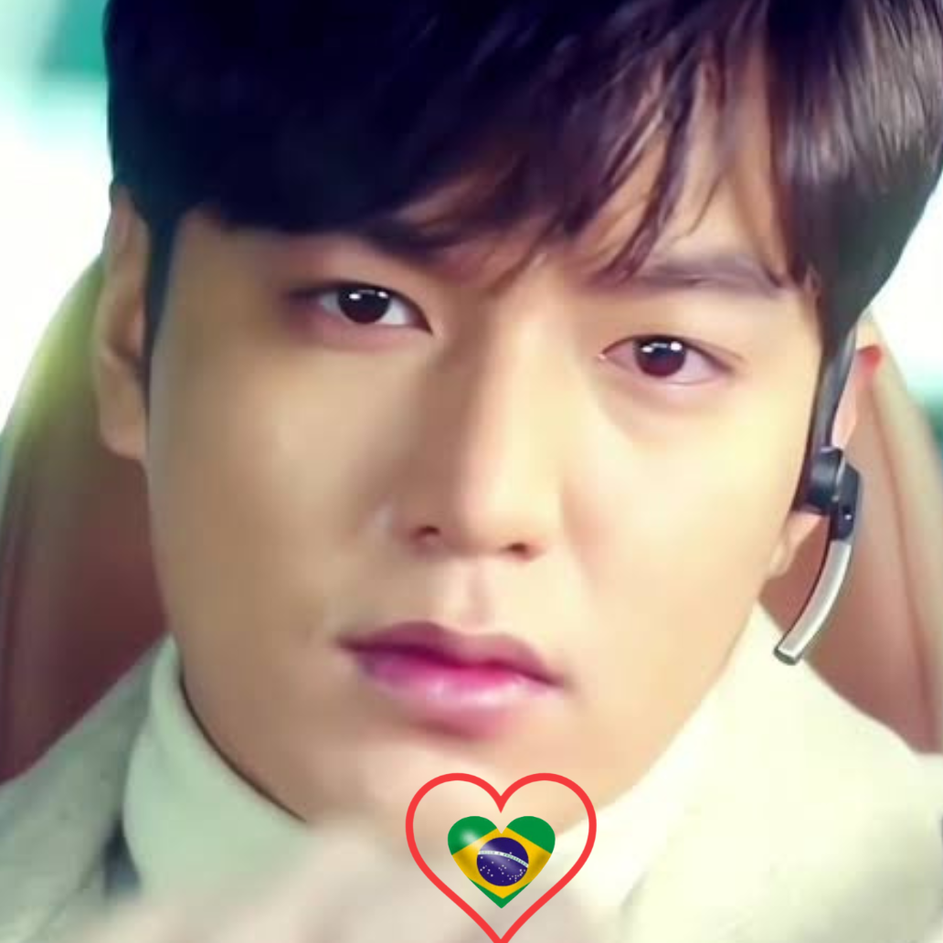 イ・ミンホの最近の活動ショット