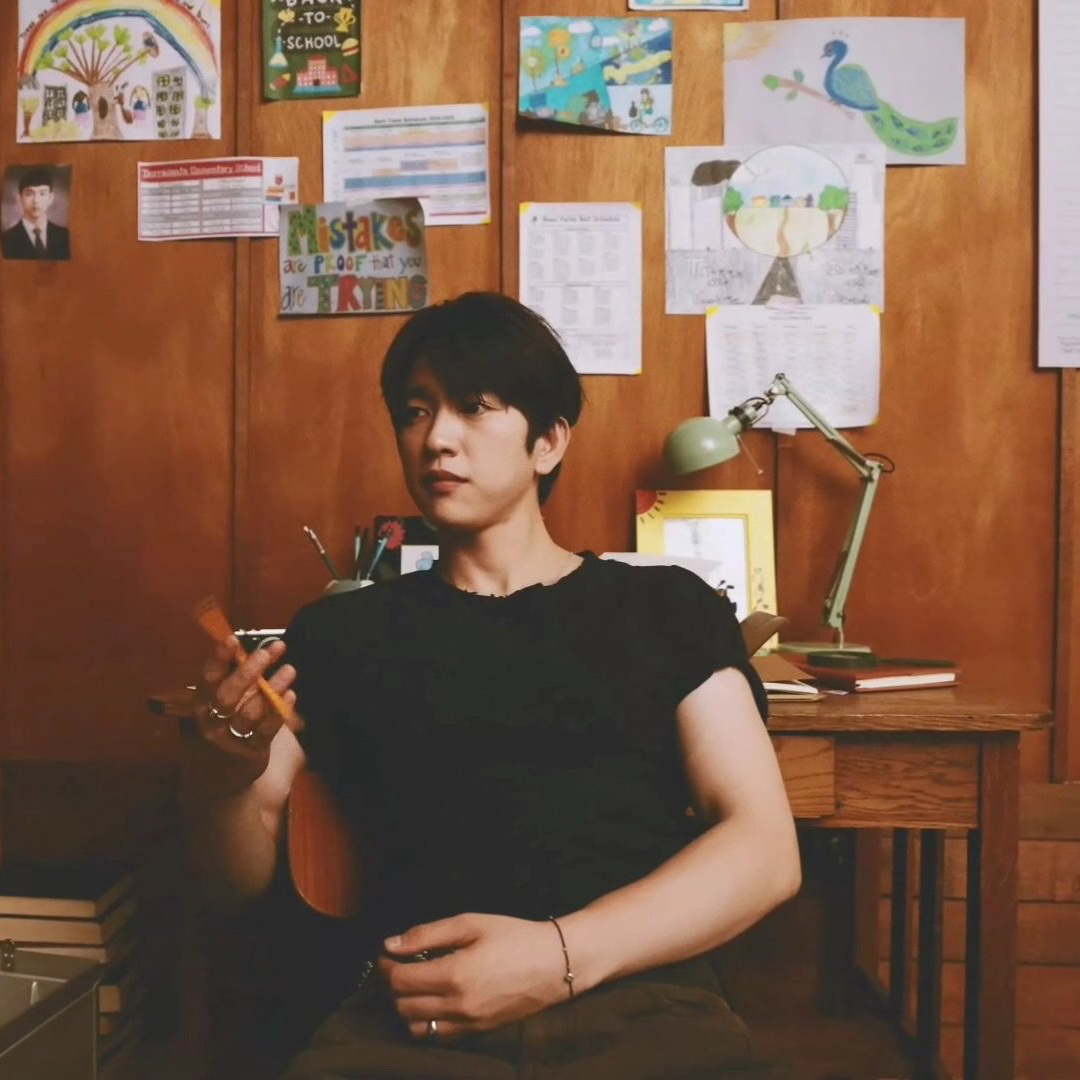 Foto kegiatan terbaru dari Park Jinyoung