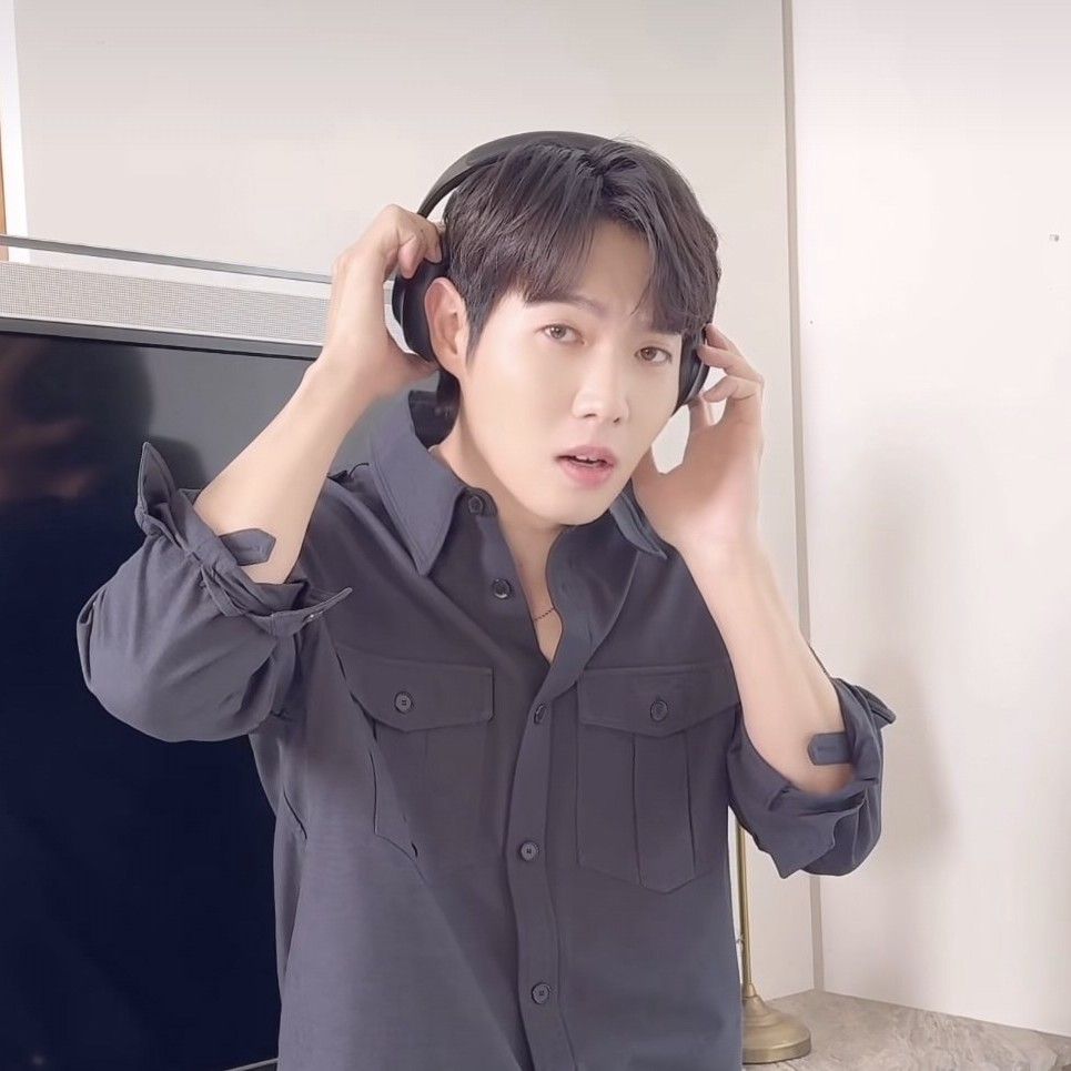 Latest photo of Son Taejin