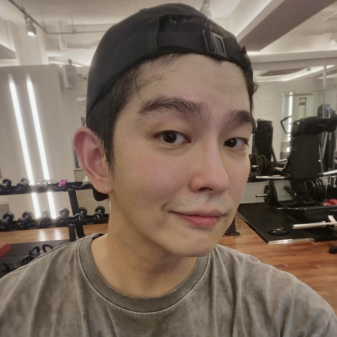 Behind-the-scenes cut of Yoon Kyunsang