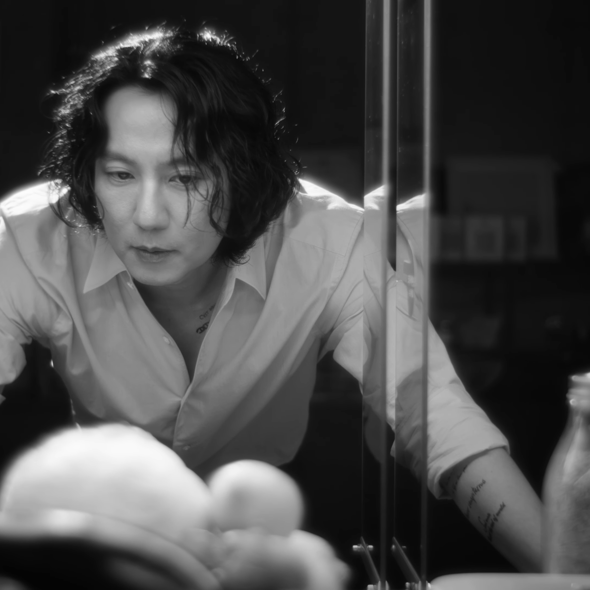 Behind-the-scenes cut of Kim Namgil