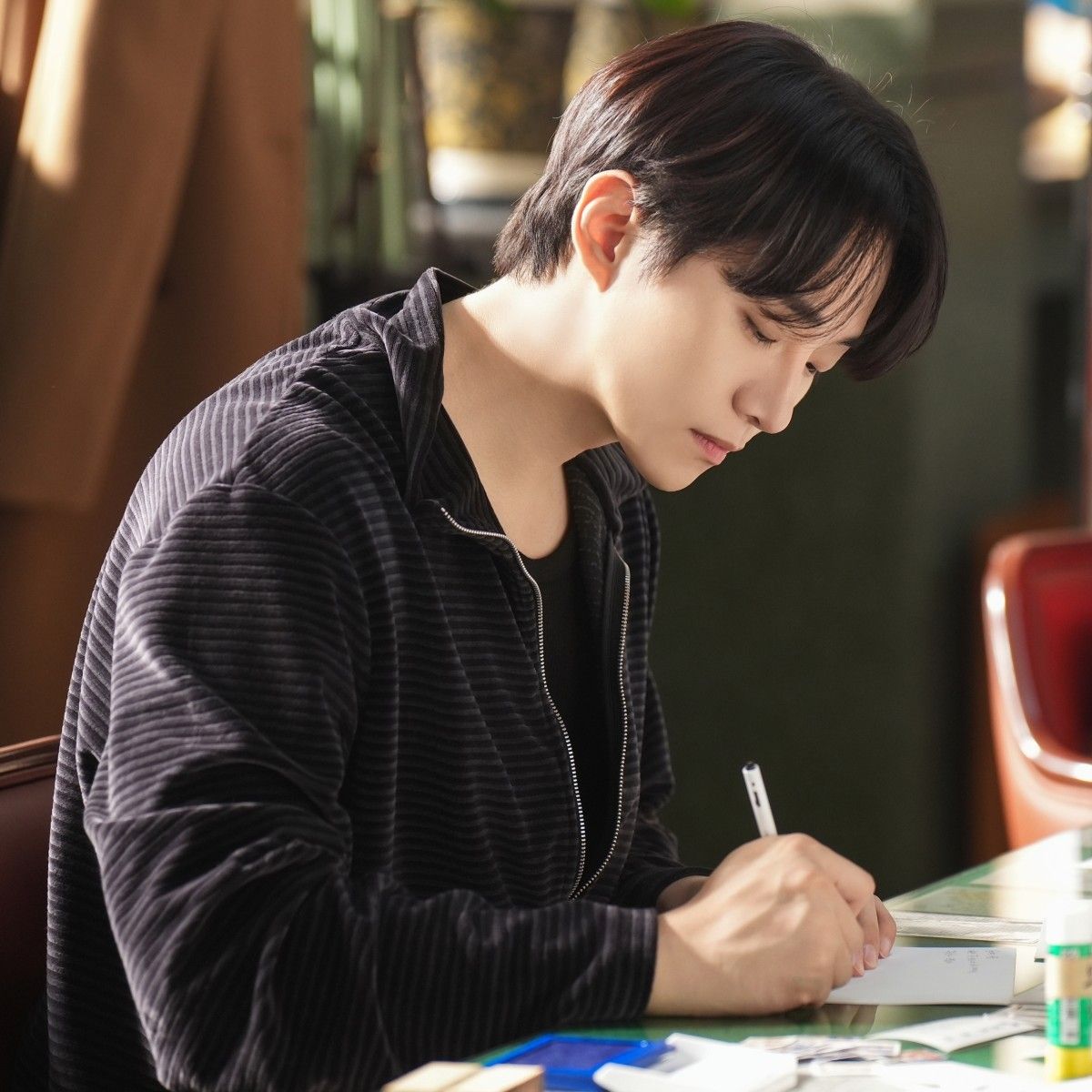 粉丝拍下的李俊昊瞬间