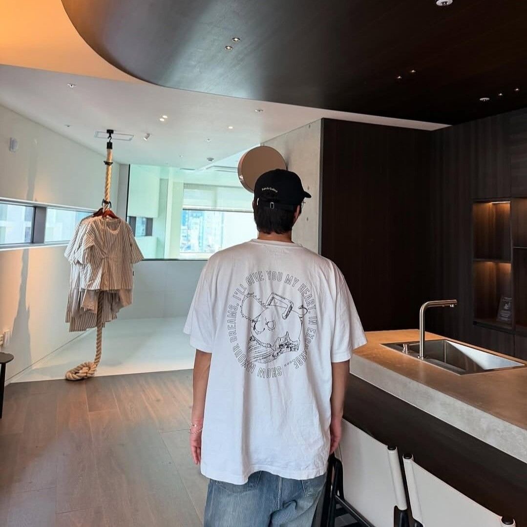 A moment captured by a fan of Seo Inguk