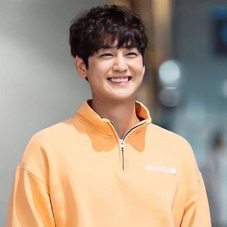 Recent activity shot of Kim Bum