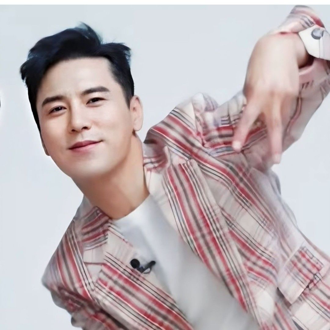 Recent activity shot of Jang Minho