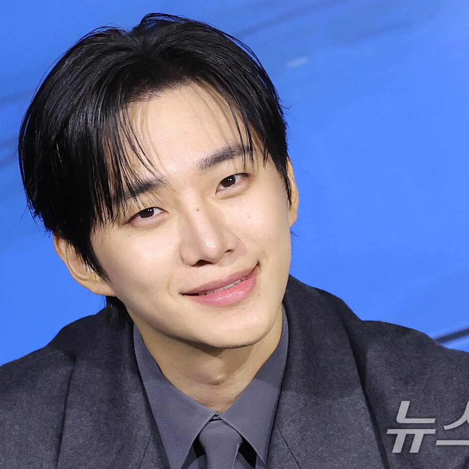 イ・ジュノのビハインドカット