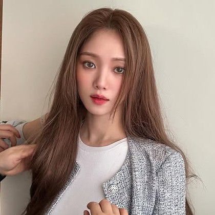 Recent activity shot of Lee Sungkyung