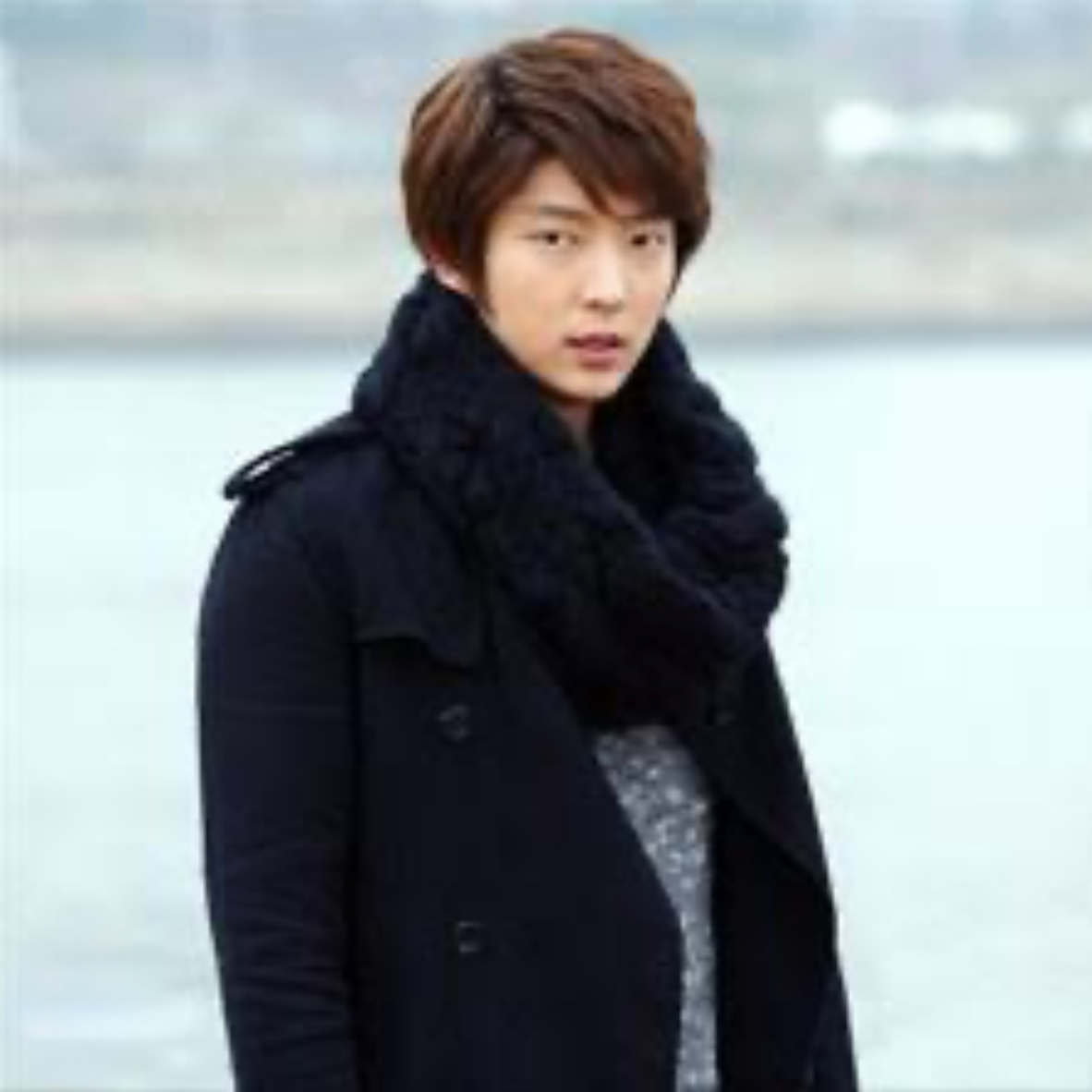 Foto terbaru dari Lee Joongi