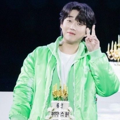 Latest photo of Hwang Youngwoong