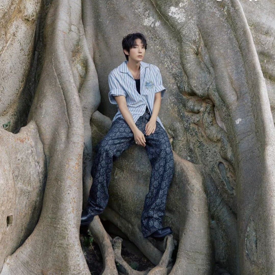 Recent activity shot of Lee Joongi