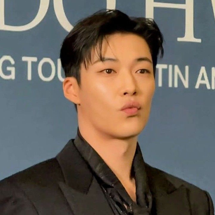 A moment captured by a fan of Woo Dohwan