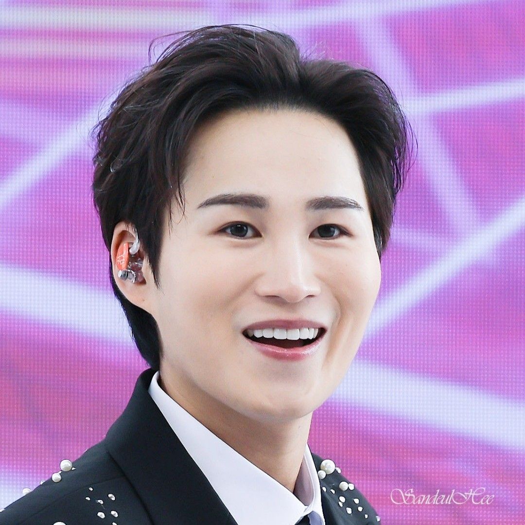 金熙栽的最新照片