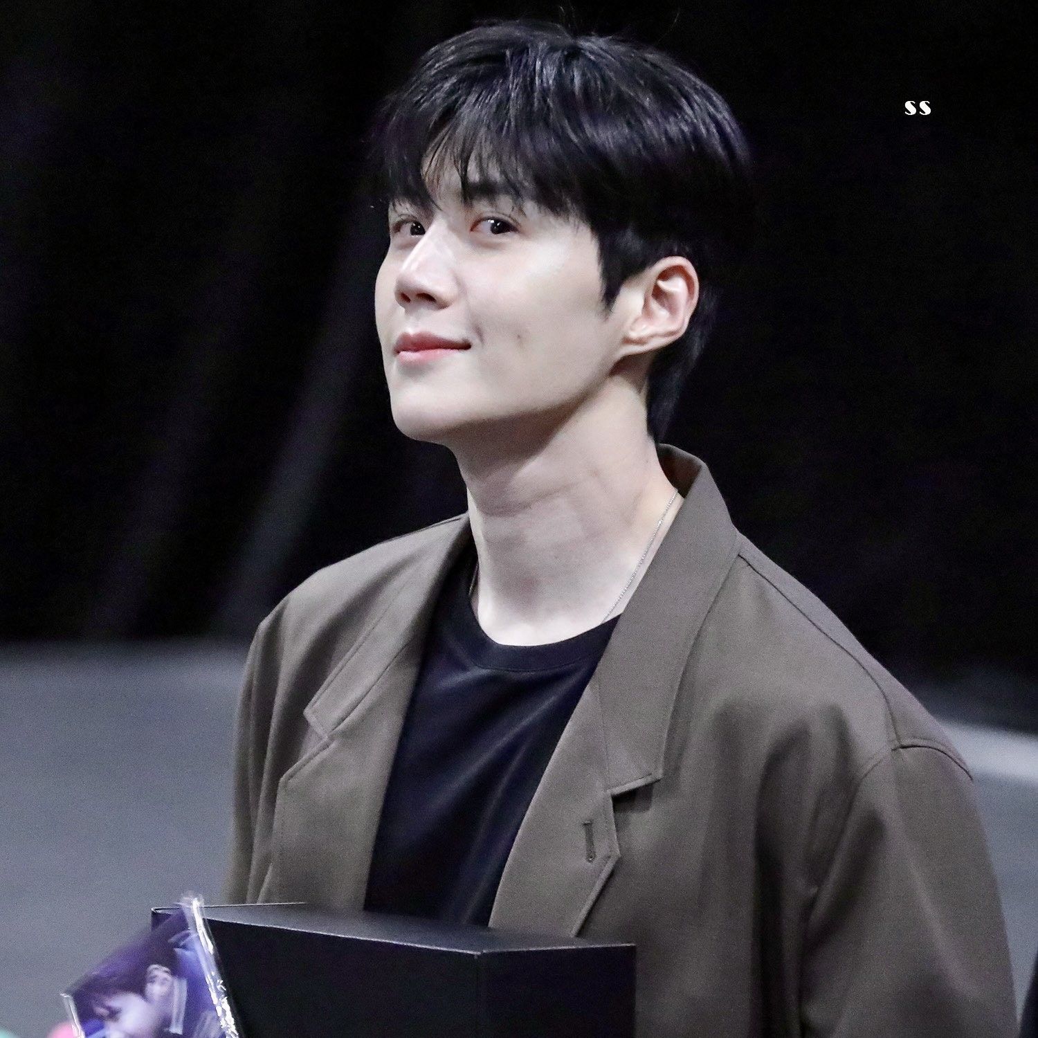 金宣虎的最新照片