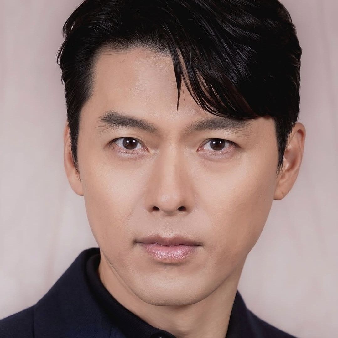 A moment captured by a fan of Hyun Bin
