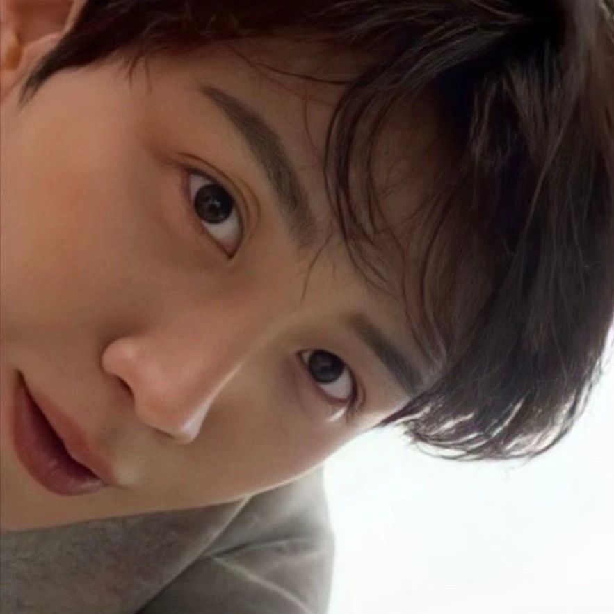 A moment captured by a fan of Kim Seonho