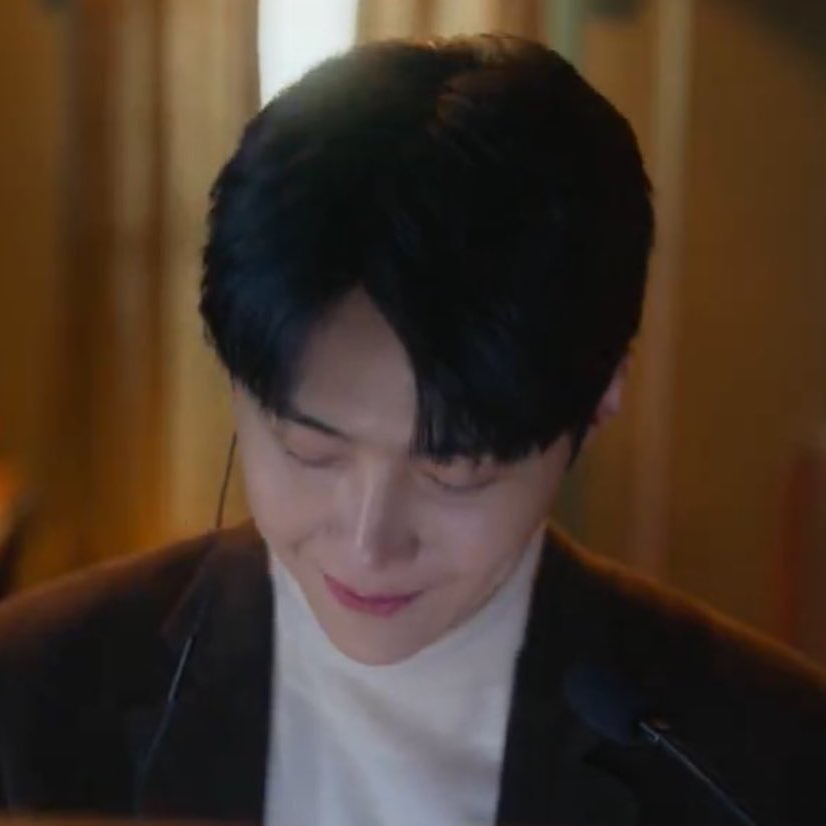 金宣虎的最新照片